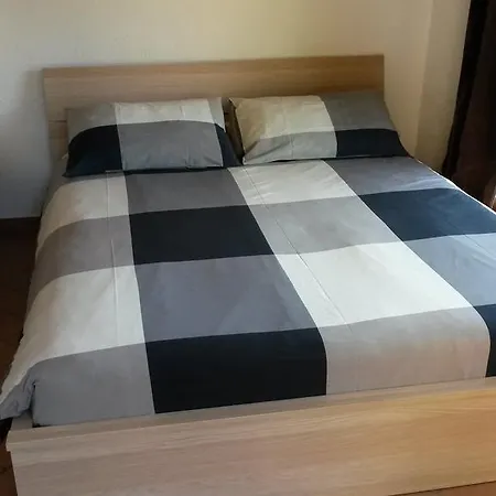 Crotto Di Somana مانديلو ديل لاريو